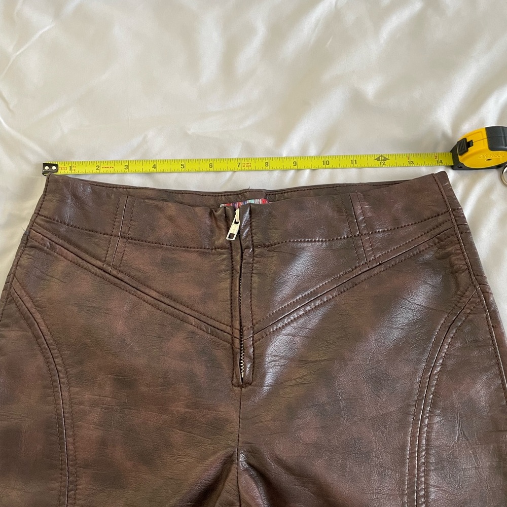 NWOT β¨ | URBAN OUTFITTERS FAUX LEATHER PANTS π - Picture 11 of 16